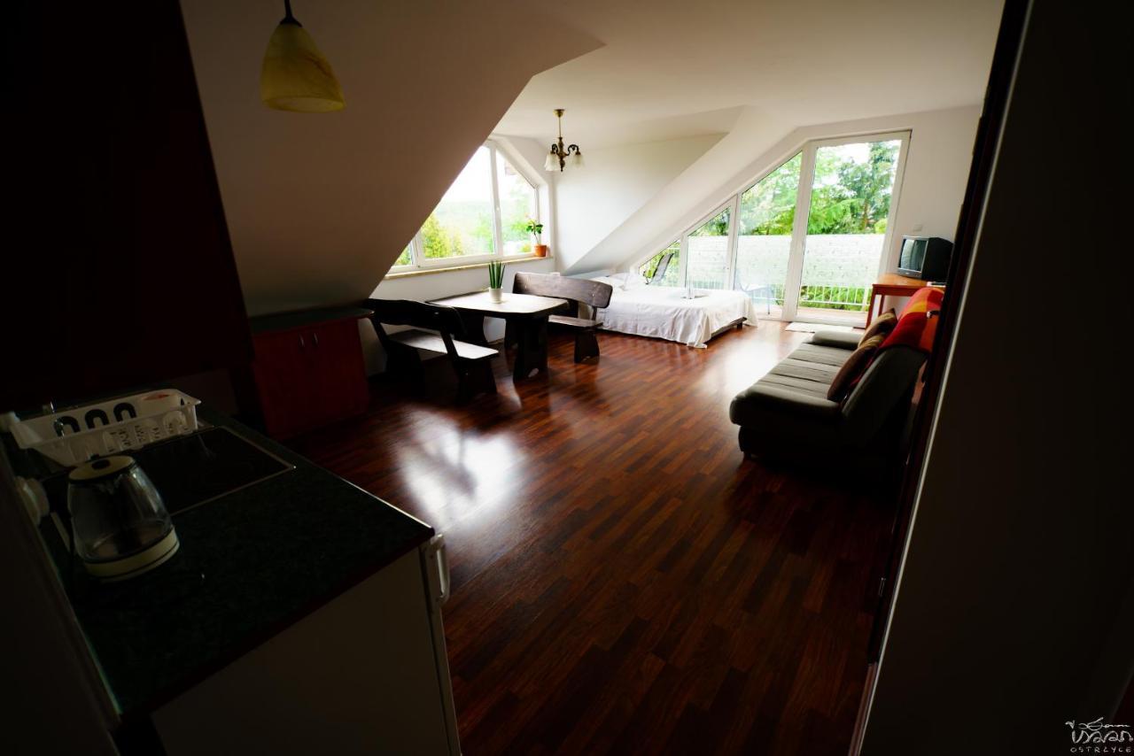 Isaan Ostrzyce Guest House エクステリア 写真