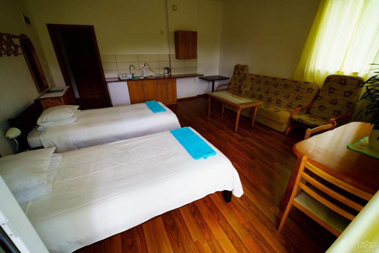 Isaan Ostrzyce Guest House エクステリア 写真