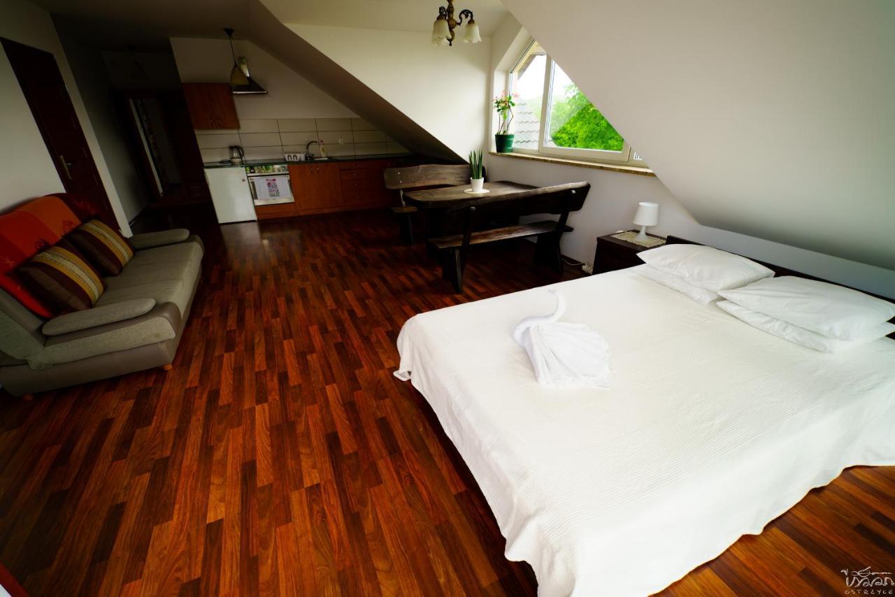 Isaan Ostrzyce Guest House エクステリア 写真