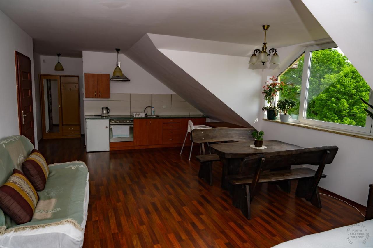 Isaan Ostrzyce Guest House エクステリア 写真