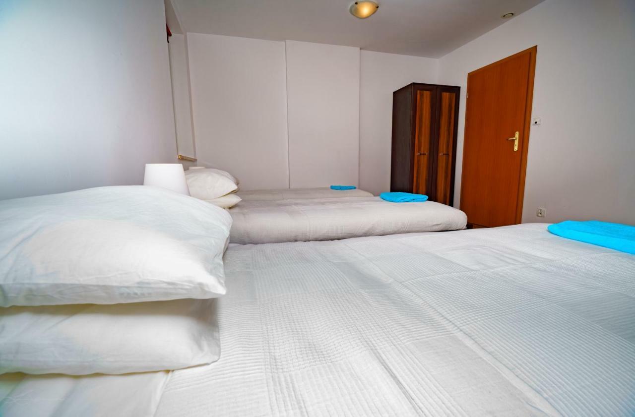 Isaan Ostrzyce Guest House エクステリア 写真